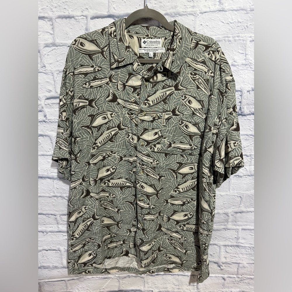 Columbia Short-Sleeve Fish Print Button-Up Shirt - Sage‎ Green & Cream, Large
